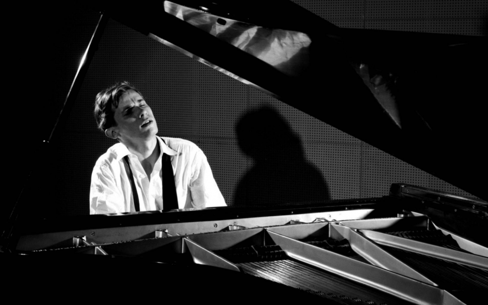 Glenn Gould par Bruno Monsaingeon, traduire le geste artistique d’un génie